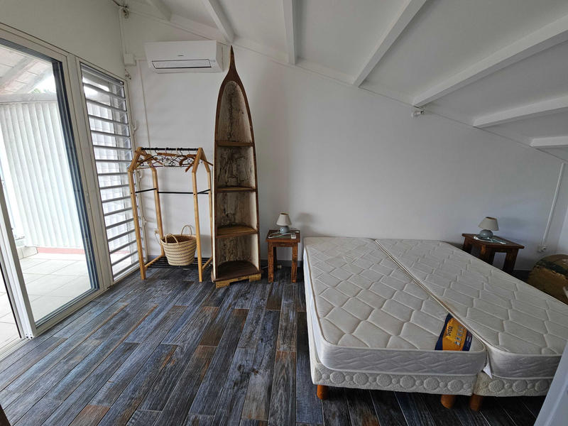 Maison - 225 m² - 8 pièces