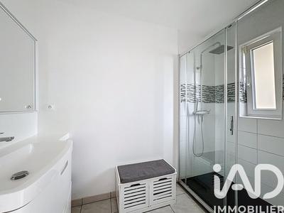 Maison - 111 m² - 5 pièces