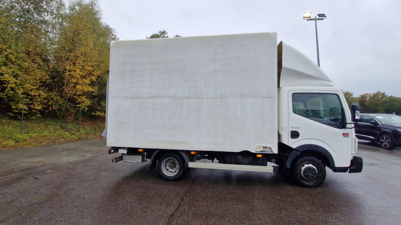 Renault-Trucks Maxity Rj Dci 130 3t5 Caisse 20 m3 + Hayon