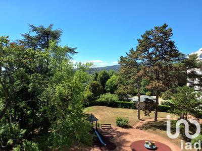 Appartement - 94 m² - 4 pièces