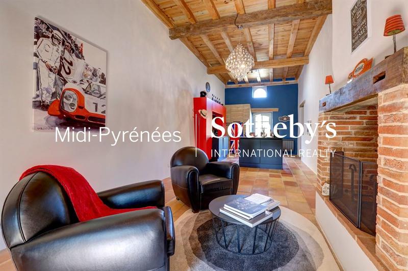 Maison - 730 m² - 14 pièces