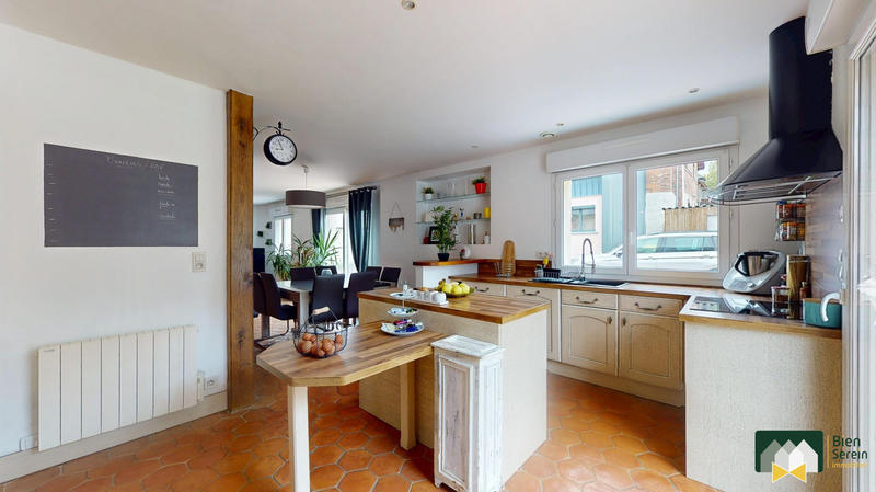 Maison ancienne - 206 m² - 9 pièces