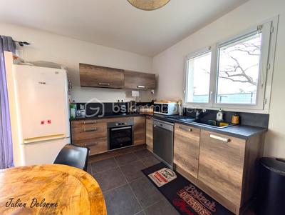 Maison jumelée - 99 m² - 5 pièces