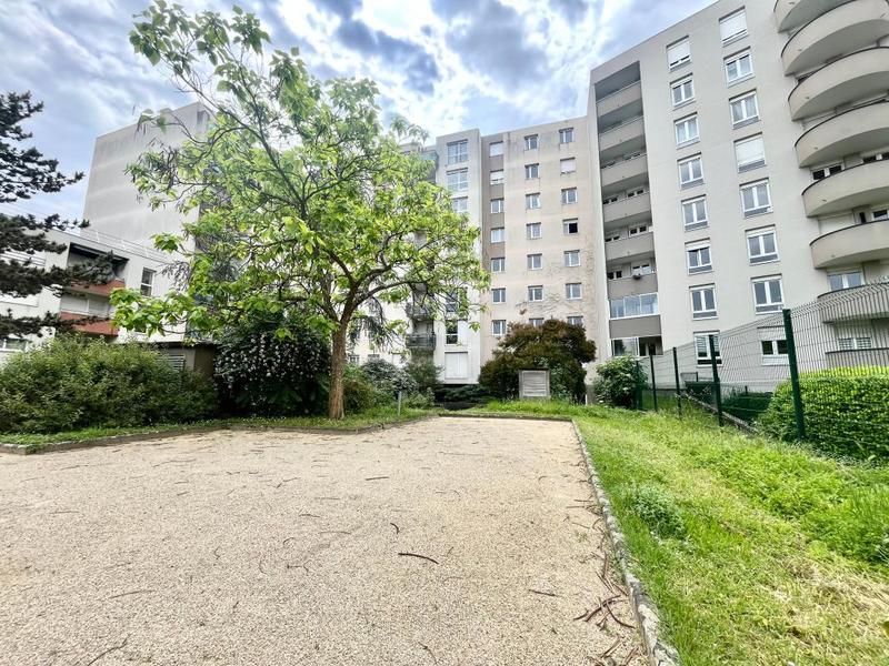 Appartement - 86 m² - 4 pièces