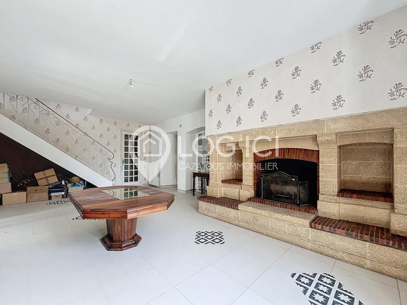 Maison - 244 m² - 7 pièces