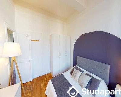 Chambre - 100 m² - 1 pièce