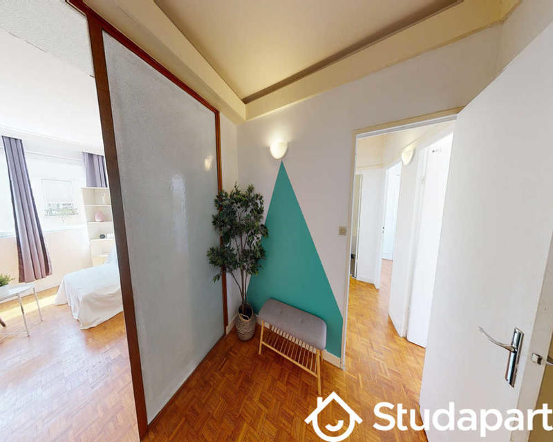 Chambre - 80 m² - 1 pièce