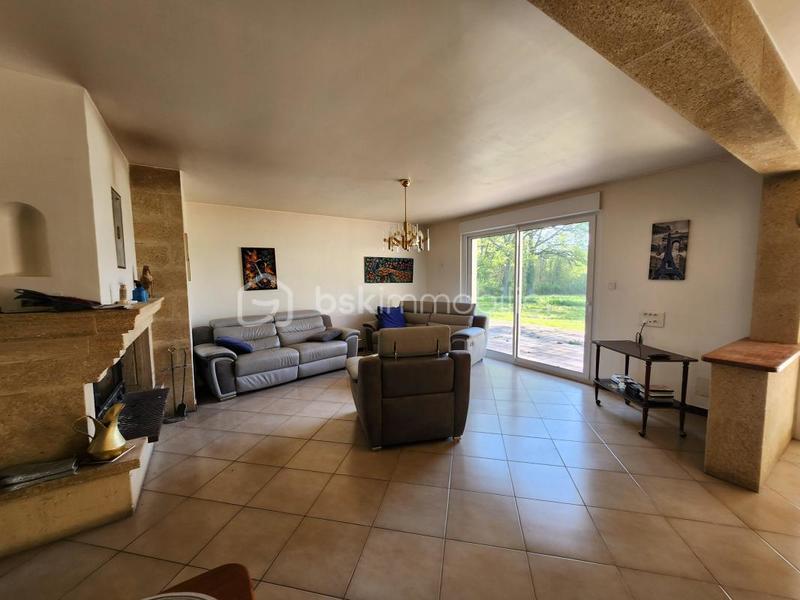 Pavillon - 233 m² - 6 pièces