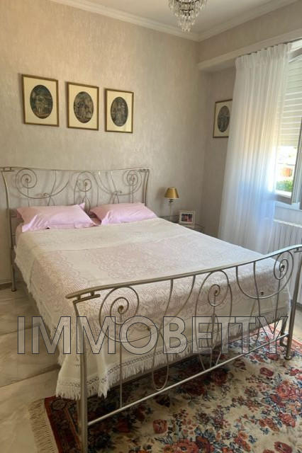 Maison - 180 m² - 6 pièces