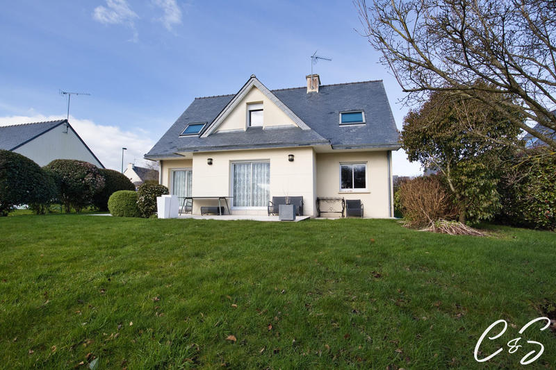 Maison - 131 m² - 6 pièces