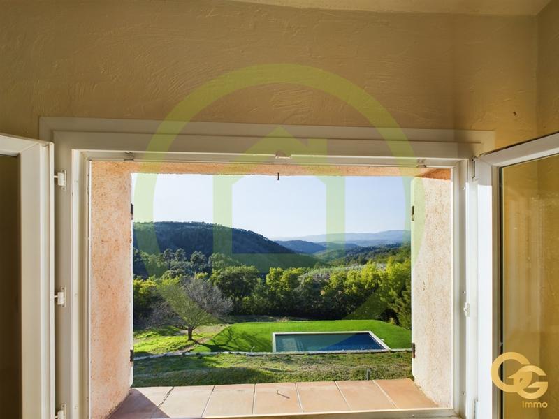 Maison - 194 m² - 6 pièces