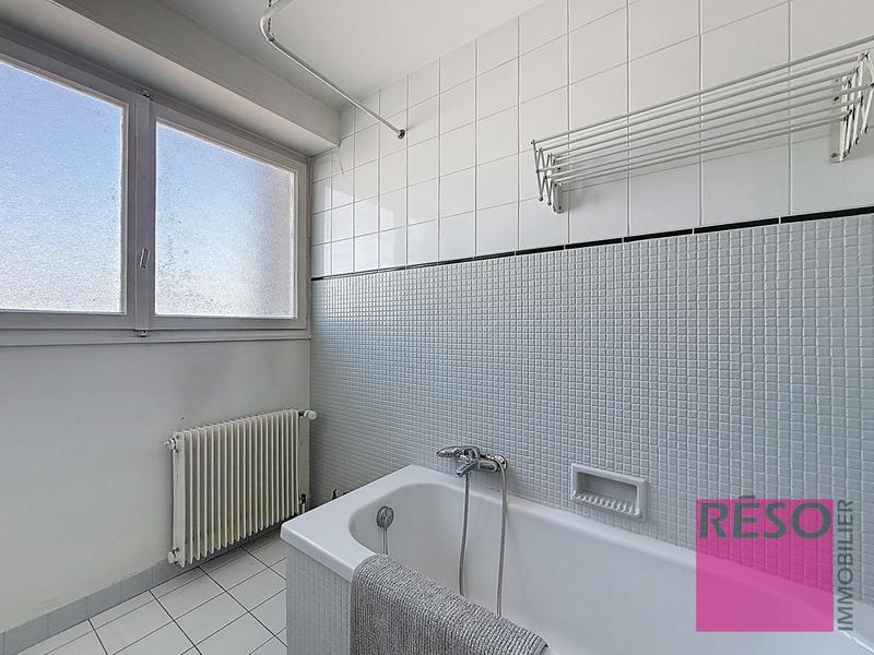 Appartement - 100 m² - 4 pièces