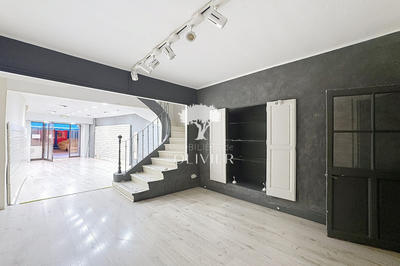 Maison de ville - 215 m² - 10 pièces