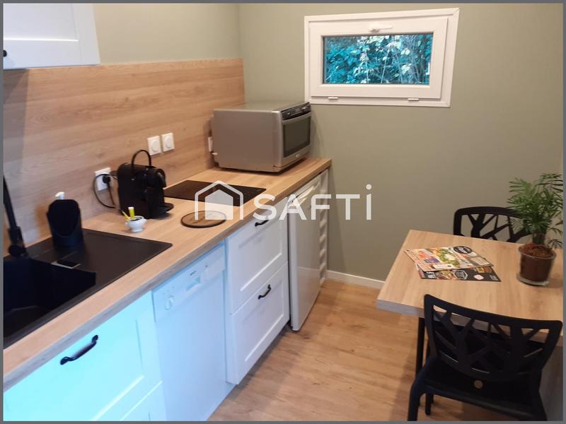 Propriété - 397 m² - 16 pièces