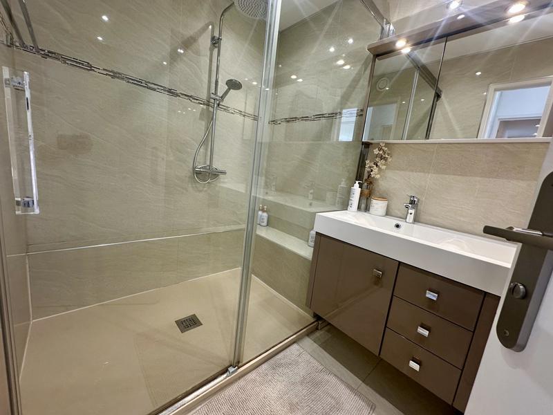 Appartement - 110 m² - 4 pièces