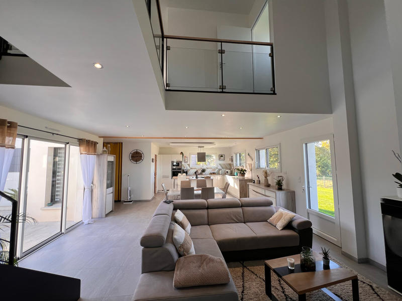 Maison - 153 m² - 6 pièces