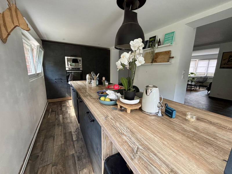 Maison - 140 m² - 7 pièces