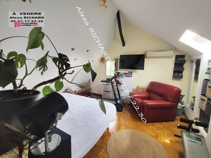 Maison - 136 m² - 6 pièces