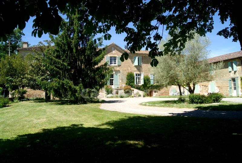 Château - 815 m² - 15 pièces
