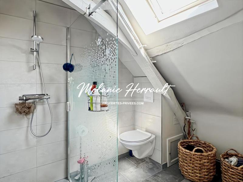 Maison - 200 m² - 8 pièces