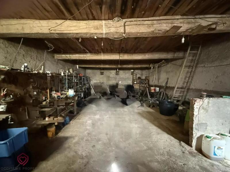 Maison - 295 m² - 9 pièces