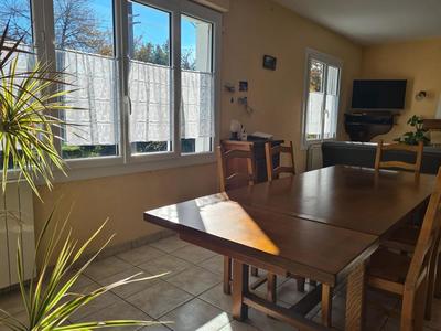 Maison - 84 m² - 4 pièces