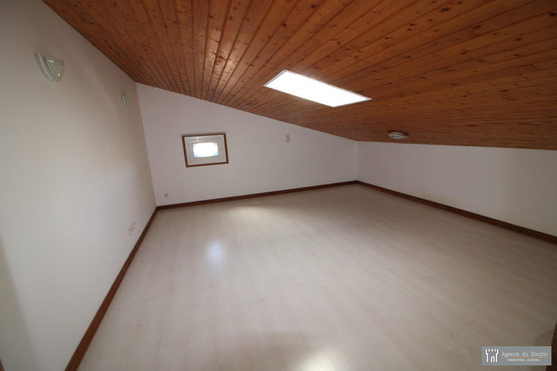 Maison ancienne - 210 m² - 6 pièces