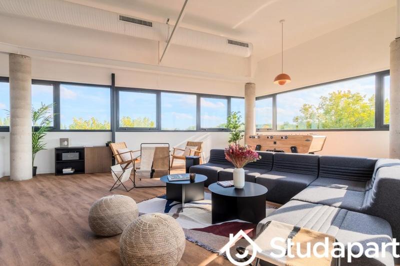 Chambre - 12 m² - 1 pièce