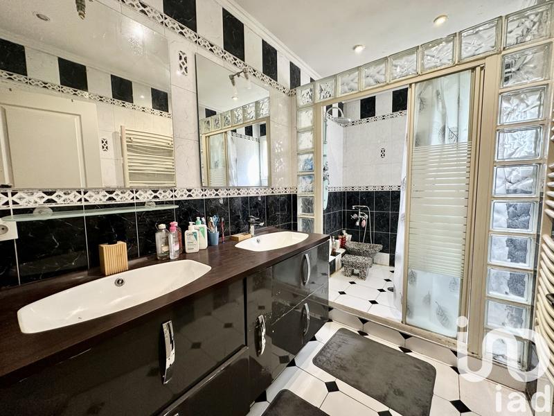 Maison - 107 m² - 5 pièces