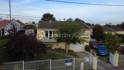 Maison traditionnelle - 157 m² - 5 pièces