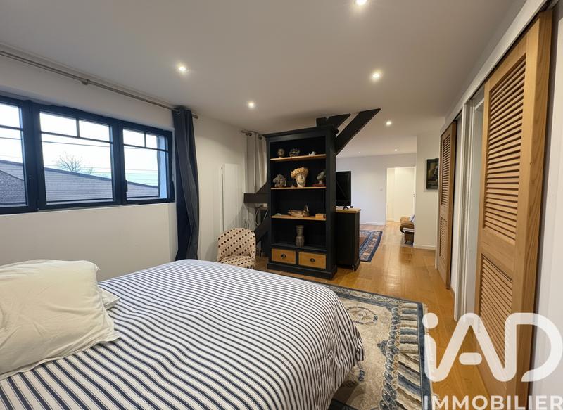 Maison - 533 m² - 10 pièces