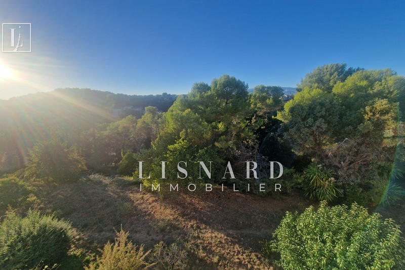 Appartement - 76 m² - 4 pièces