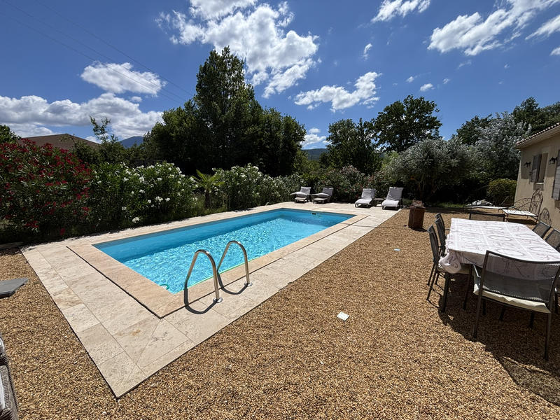 Maison - 180 m² - 6 pièces