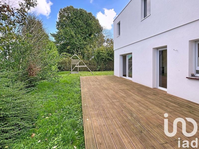 Maison - 230 m² - 8 pièces