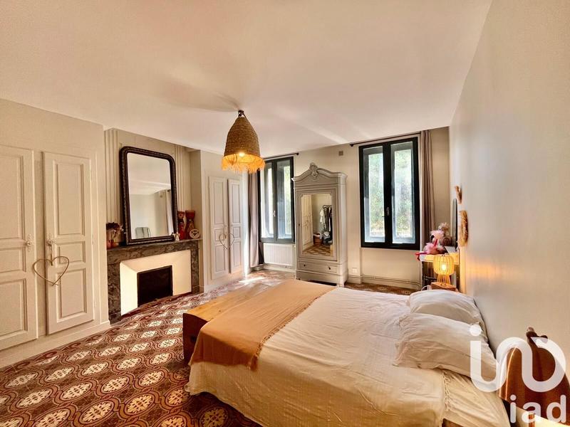 Maison - 212 m² - 7 pièces