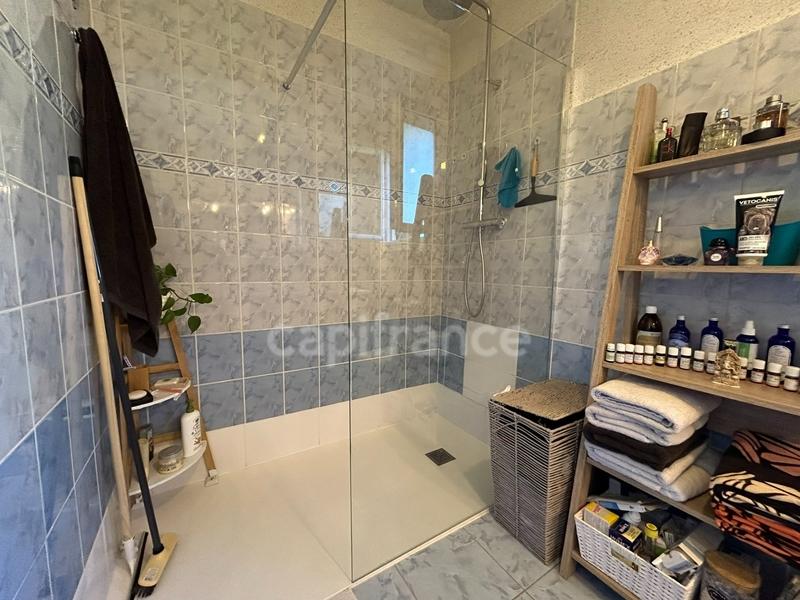 Maison - 182 m² - 7 pièces