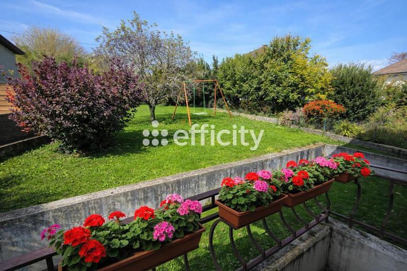 Maison - 110 m² - 6 pièces