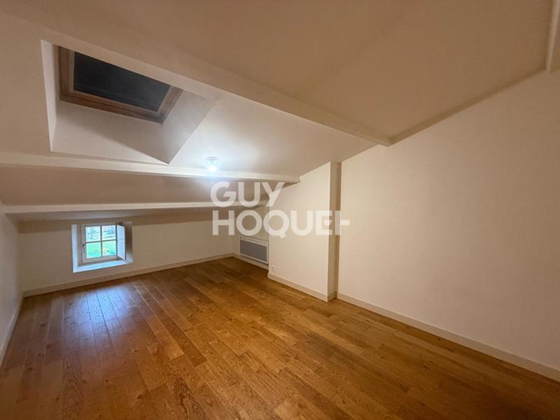 Appartement - 100 m² - 4 pièces