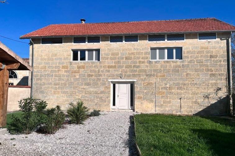 Maison - 168 m² - 3 pièces