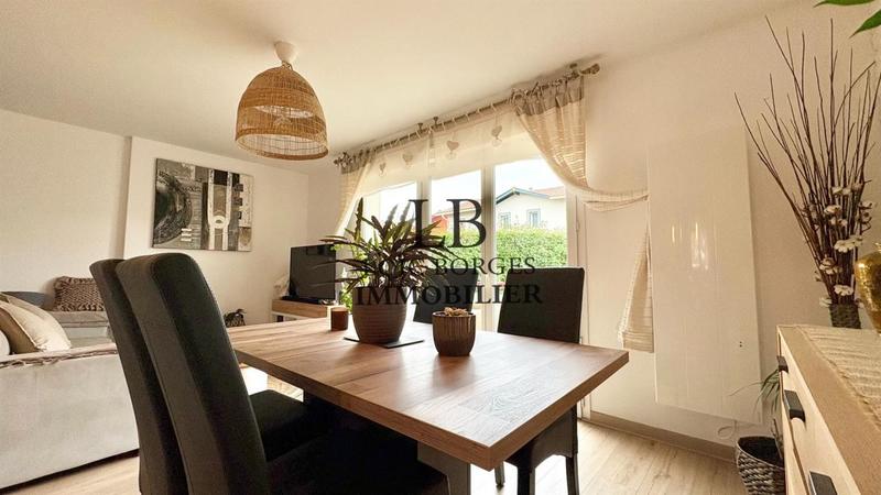 Appartement - 64 m² - 3 pièces