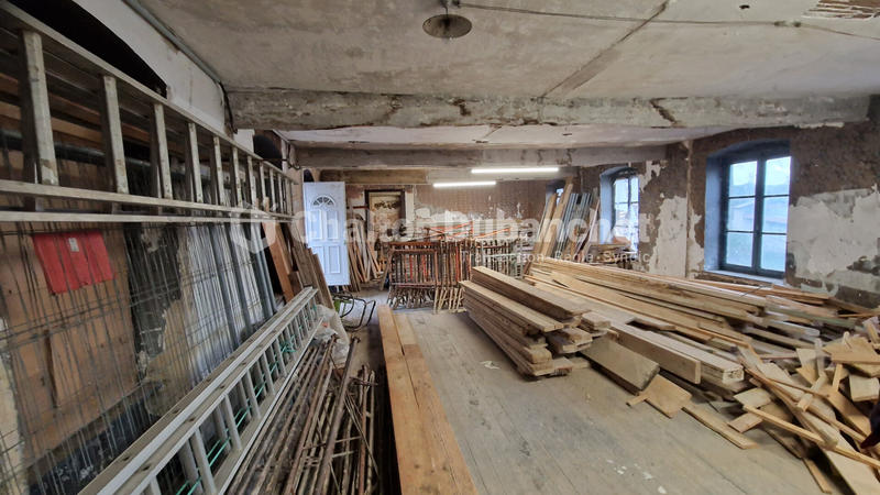 Entrepôt - 275 m² - 2 pièces