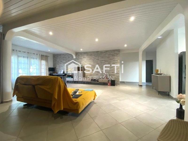 Maison - 155 m² - 5 pièces