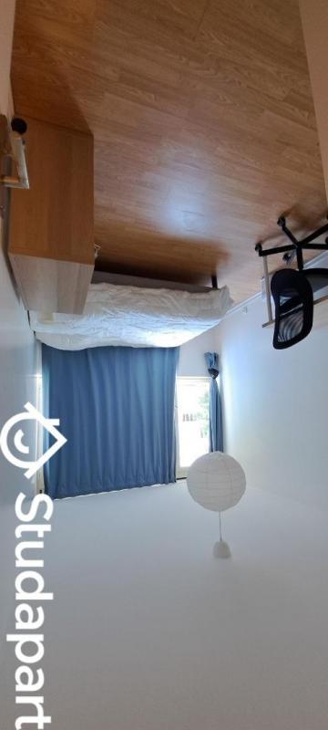 Chambre - 13 m² - 1 pièce