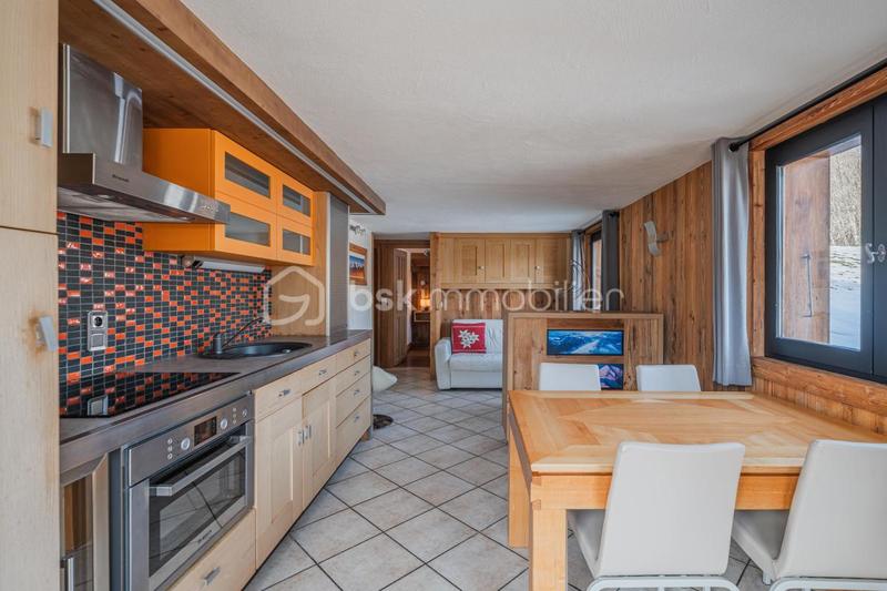 Châlet - 243 m² - 12 pièces