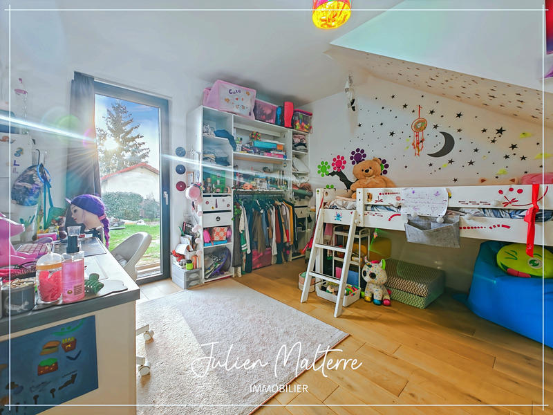 Maison - 147 m² - 6 pièces