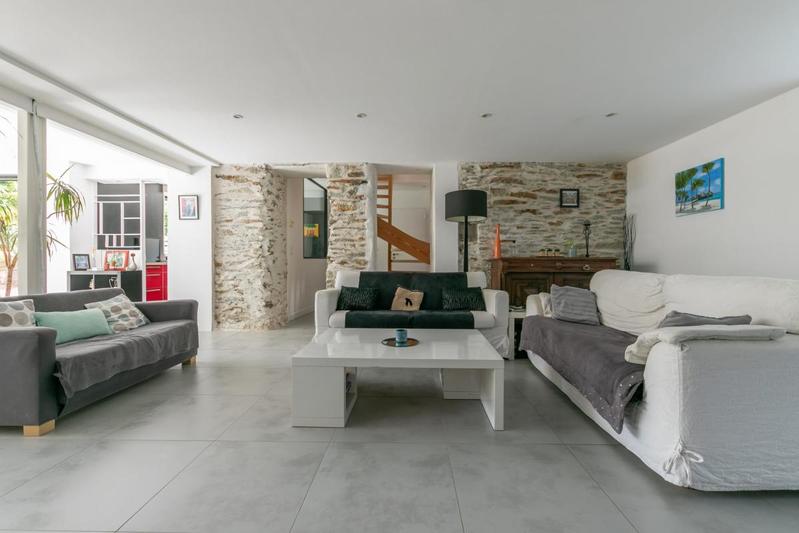 Maison - 162 m² - 6 pièces