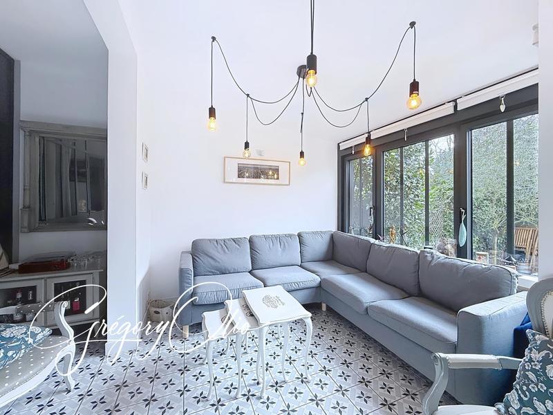 Maison - 91 m² - 5 pièces