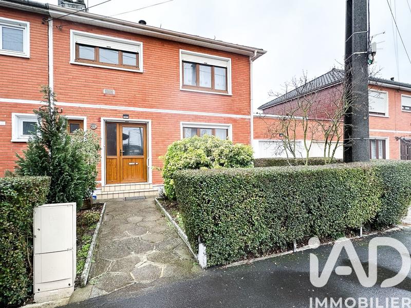 Maison - 100 m² - 5 pièces