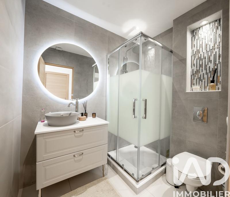 Maison - 194 m² - 7 pièces