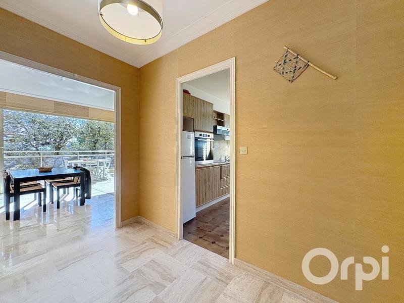 Appartement - 81 m² - 3 pièces